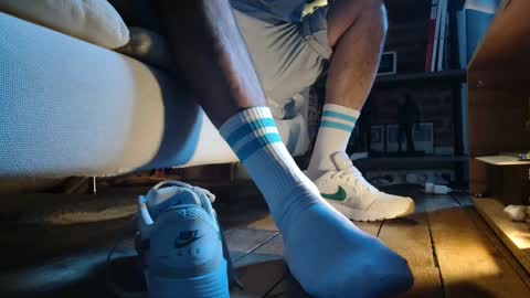 GUILLAUME feet and socks online show from February 2025 08:24:02 AM