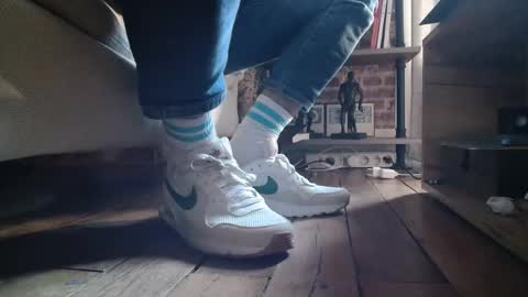 GUILLAUME feet and socks online show from February 2025 11:53:01 AM