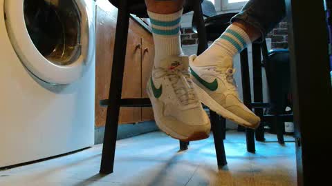 GUILLAUME feet and socks online show from February 2025 03:17:01 PM