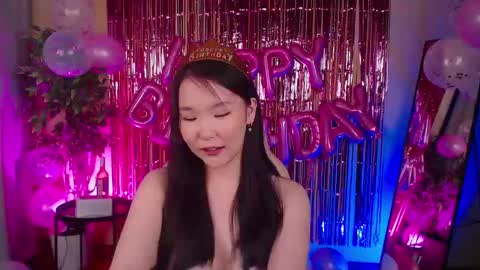 Snapshot of jocelyn_lane chatting on March 2025 12:32:02 PM Amina online show from March 2025 12:32:02 PM