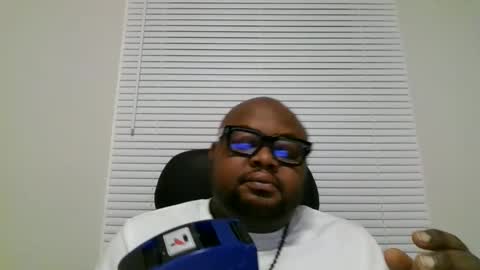 Snapshot of joe25123 chatting on March 2025 03:30:01 AM joe25123 online show from March 2025 03:30:01 AM