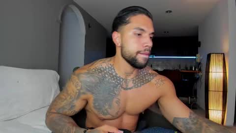 joe_esthetic online show from October 2025 01:03:02 AM