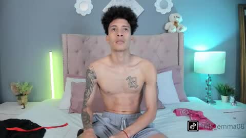 Snapshot of joeandemma chatting on October 2025 08:24:02 PM Emma Joe online show from October 2025 08:24:02 PM