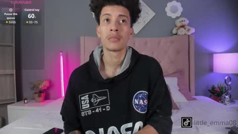 Snapshot of joeandemma chatting on November 2025 10:52:02 PM Emma Joe online show from November 2025 10:52:02 PM