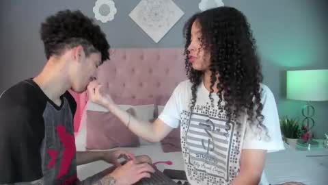 Snapshot of joeandemma chatting on December 2025 04:20:02 AM Emma Joe online show from December 2025 04:20:02 AM