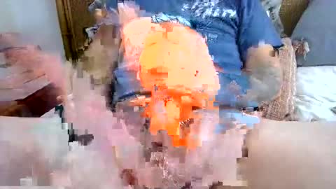 Snapshot of joeblow2525 chatting on February 2026 01:54:02 PM joeblow2525 online show from February 2026 01:54:02 PM