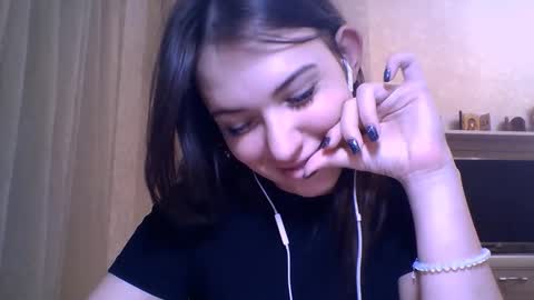 Jennifer online show from November 2025 05:13:02 PM