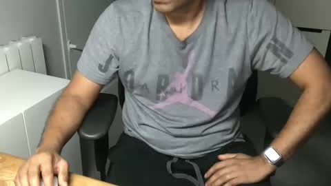 Snapshot of joeshades21 chatting on January 2025 11:00:01 PM joeshades21 online show from January 2025 11:00:01 PM