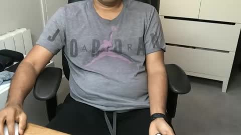 Snapshot of joeshades21 chatting on January 2025 09:24:02 AM joeshades21 online show from January 2025 09:24:02 AM