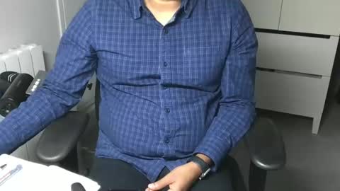 Snapshot of joeshades21 chatting on January 2025 07:03:01 PM joeshades21 online show from January 2025 07:03:01 PM