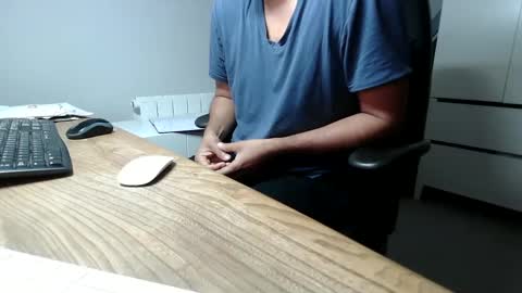 Snapshot of joeshades21 chatting on February 2025 07:10:01 AM joeshades21 online show from February 2025 07:10:01 AM