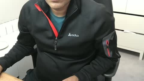 Snapshot of joeshades21 chatting on March 2025 09:24:02 AM joeshades21 online show from March 2025 09:24:02 AM