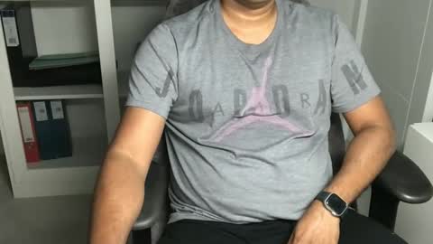 Snapshot of joeshades21 chatting on October 2025 12:14:01 AM joeshades21 online show from October 2025 12:14:01 AM