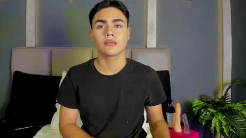 Snapshot of joeymiills chatting on February 2026 01:22:01 PM JOEY online show from February 2026 01:22:01 PM