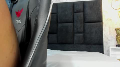 Snapshot of joeysexx1 chatting on January 2025 04:21:01 AM online show from January 2025 04:21:01 AM