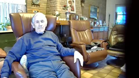 johan7 heet online show from December 2024 03:00:02 PM