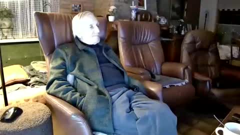 Snapshot of johan7_heet chatting on February 2025 05:57:02 PM johan7 heet online show from February 2025 05:57:02 PM