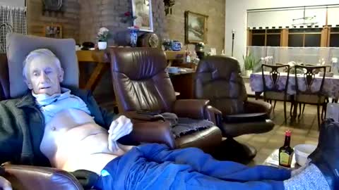 Snapshot of johan7_heet chatting on November 2025 08:40:02 PM johan7 heet online show from November 2025 08:40:02 PM