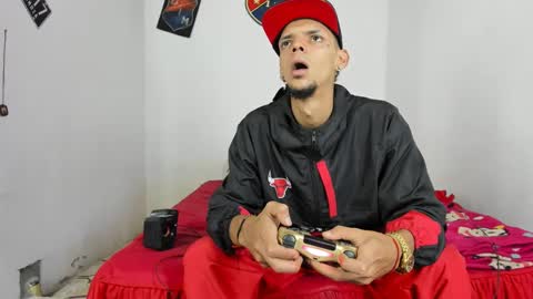 johan_and_antonella online show from February 2025 12:32:01 AM