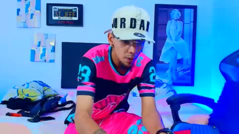 johan_and_antonella online show from November 2025 02:10:01 AM