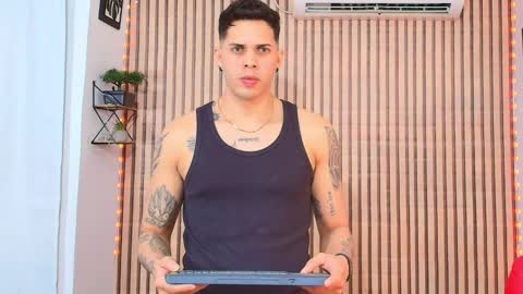 Snapshot of johan_speitzer chatting on February 2026 02:23:01 AM johan speitzer online show from February 2026 02:23:01 AM