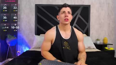 Snapshot of johan_williams_07 chatting on July 2026 12:06:01 AM Johan Williams online show from July 2026 12:06:01 AM