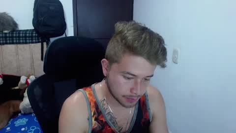 Snapshot of johanleonsweetboy chatting on October 2025 09:33:01 PM JOHAN independient model online show from October 2025 09:33:01 PM