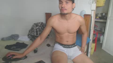 johantorres19 online show from February 2025 01:32:01 PM