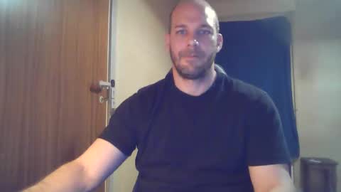 john1212124 online show from September 2025 12:59:02 AM