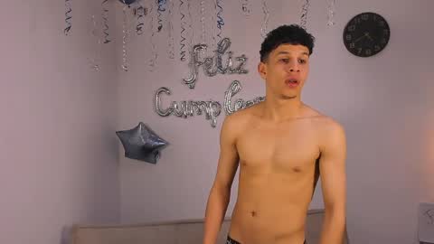 john_ssnow29 online show from March 2026 09:42:02 AM