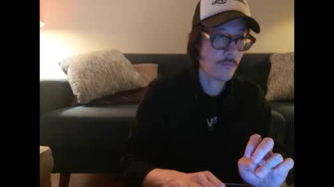 Johnee online show from October 2025 09:34:02 AM