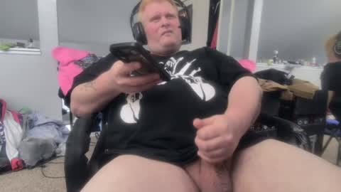 johnfernandez784 online show from July 2026 03:50:02 PM