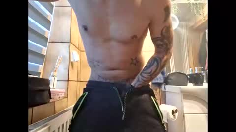 johnlong25cm online show from December 2024 08:28:02 AM