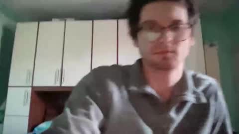 Johnny online show from November 2025 10:40:02 AM