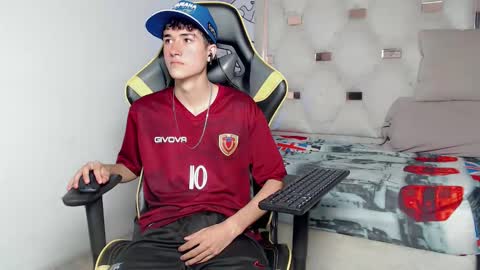 johnny_cagee online show from September 2025 07:41:01 AM