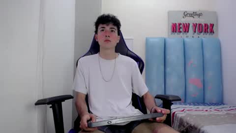 johnny_cagee online show from December 2025 10:25:02 PM