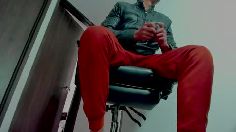 Johnny online show from April 2026 09:05:02 PM