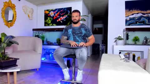 JOHNNY online show from March 2025 04:05:02 AM