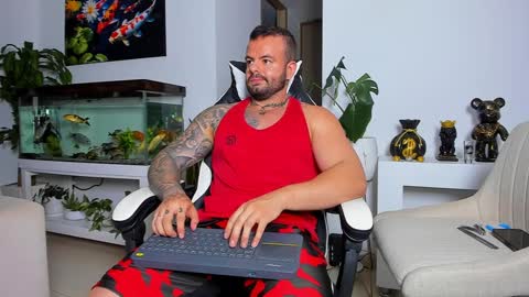 JOHNNY online show from September 2025 11:30:02 PM