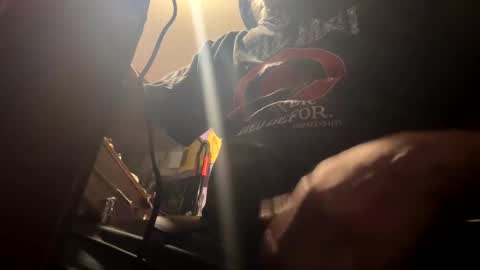 johnnyshung1 online show from April 2026 09:09:01 PM