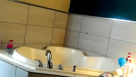 Snapshot of johnpaulkent82 chatting on January 2026 10:50:01 AM johnpaulkent82 online show from January 2026 10:50:01 AM