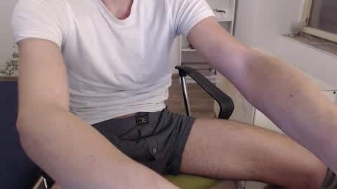 Snapshot of johnx_73 chatting on November 2025 04:41:01 PM John online show from November 2025 04:41:01 PM