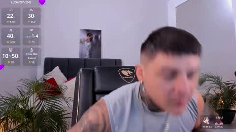 Snapshot of johny_multicum chatting on October 2025 06:31:02 PM Johny online show from October 2025 06:31:02 PM