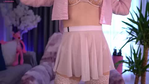 Paula online show from November 2025 08:50:02 AM