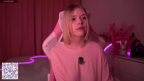 Paula online show from March 2026 11:45:02 PM