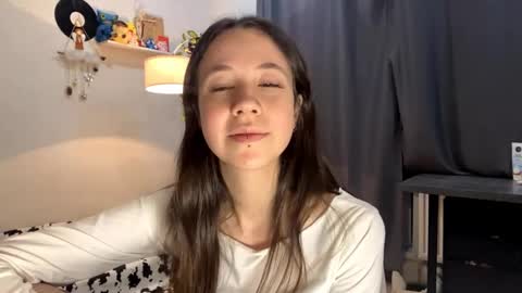 I am Joline ntmuLets hit 10 Thumbs Up together online show from June 2026 05:25:01 PM