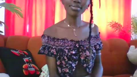 Snapshot of jolene_caramel chatting on November 2025 11:53:01 AM jolene_caramel online show from November 2025 11:53:01 AM