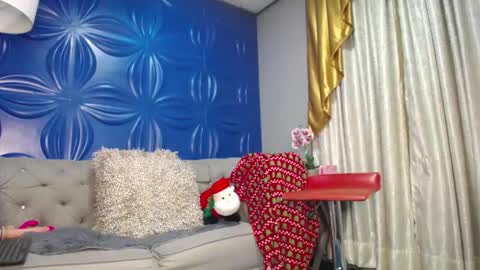 Snapshot of jolieduvalle chatting on December 2025 12:35:02 PM Jolie online show from December 2025 12:35:02 PM