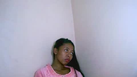 joliekah27 online show from November 2025 05:24:01 PM