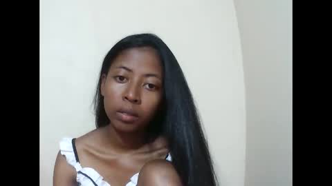 joliekah27 online show from December 2025 07:53:02 PM